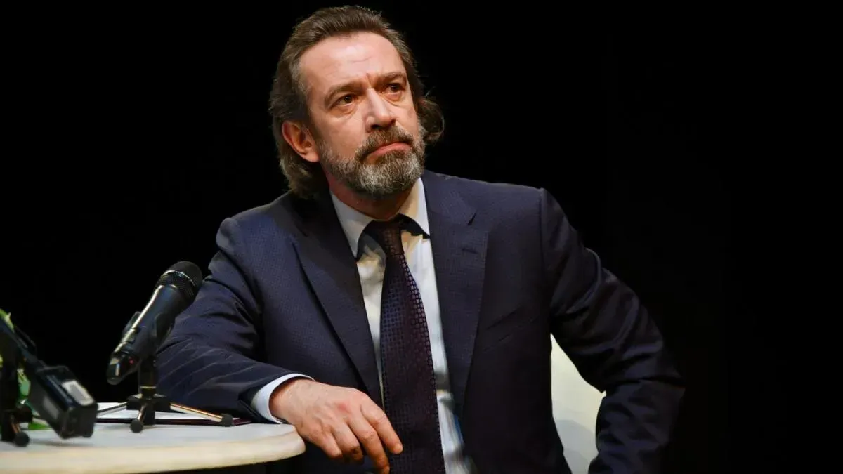 Афиша трансляции Встреча с Владимиром Машковым на фестивале"Большая перемена"