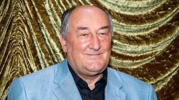 Афиша трансляции В Малом театре простились с Борисом Клюевым