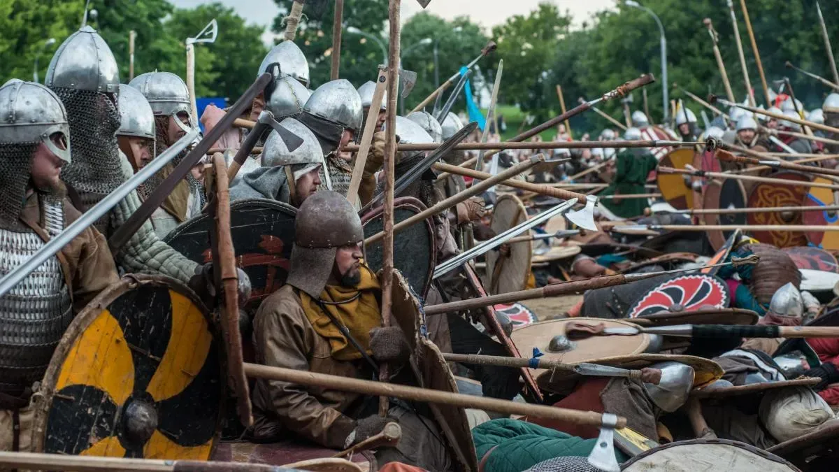 Афиша трансляции Фестиваль реконструкторов "Битва 1000 мечей" в Коломенском