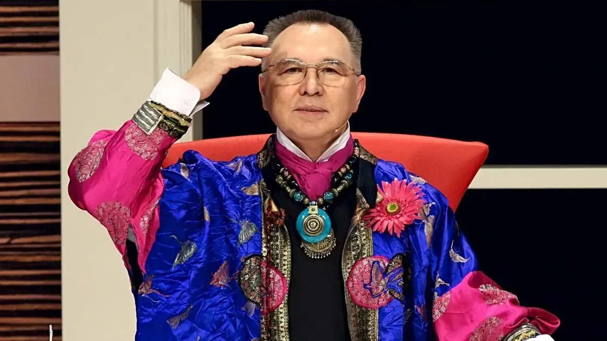 Афиша трансляции Прощание с модельером Вячеславом Зайцевым