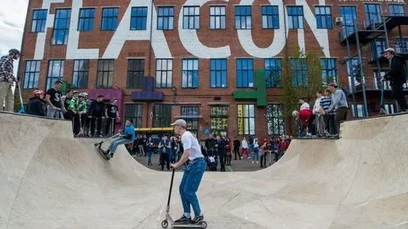 Афиша трансляции Как возникают места притяжения горожан