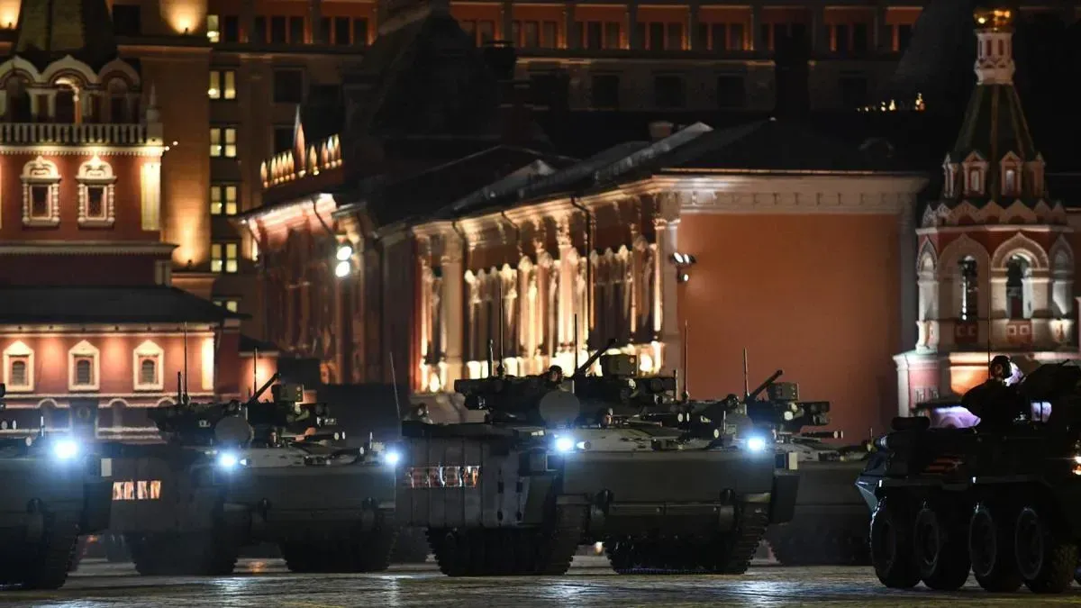 Афиша трансляции Вечерняя репетиция парада Победы