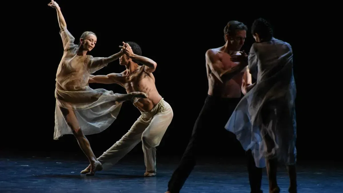 Афиша трансляции Поэтический спектакль "Рыжие стихи"