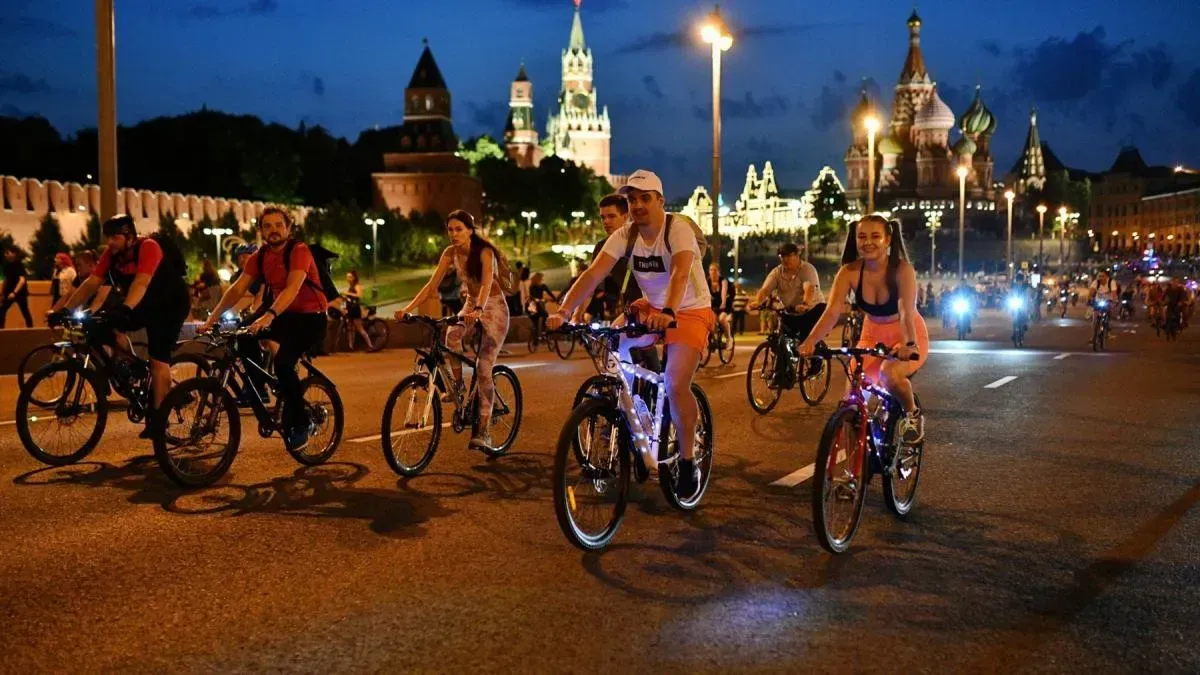 Афиша трансляции Ночной велофестиваль в центре столицы