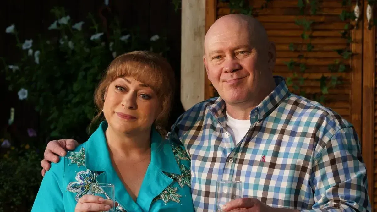 Афиша трансляции Закрытый показ кинокомедии "Праздники"