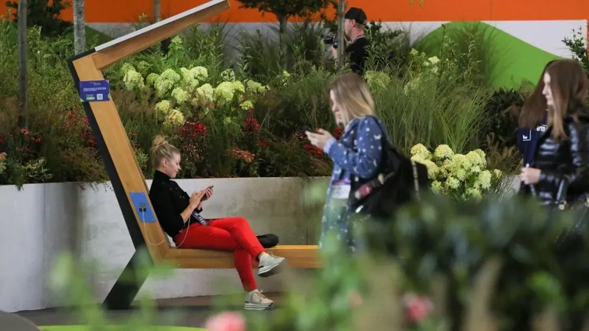 Афиша трансляции "Город: детали". Экскурс в благоустройство мегаполиса