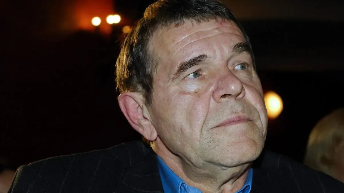 Афиша трансляции "Ну, за встречу!" Прощание с актером Алексеем Булдаковым