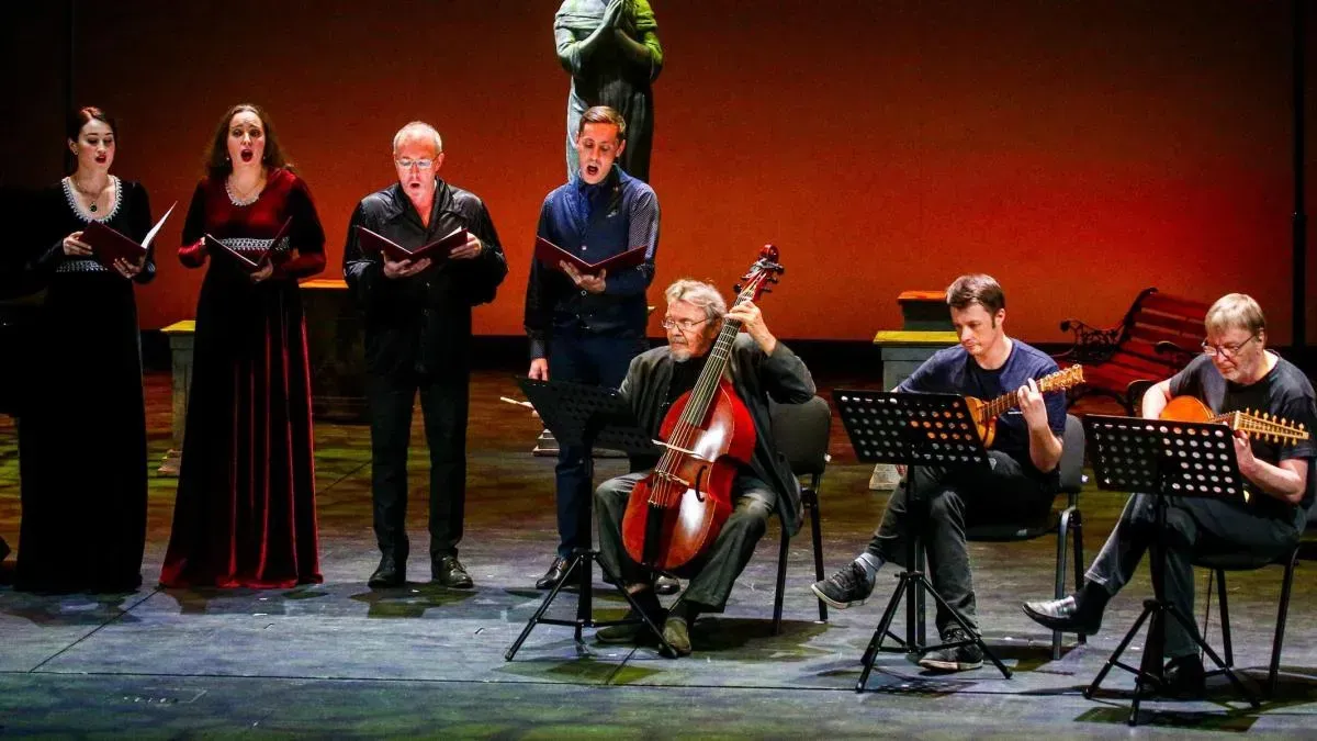 Афиша трансляции Концерт военной лирики в исполнении актеров театра Et Cetera