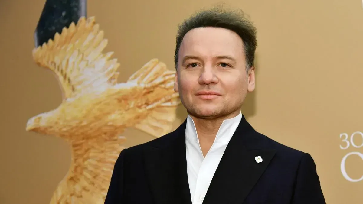 Афиша трансляции Александр Олешко дарит женщинам цветы в честь 8 Марта