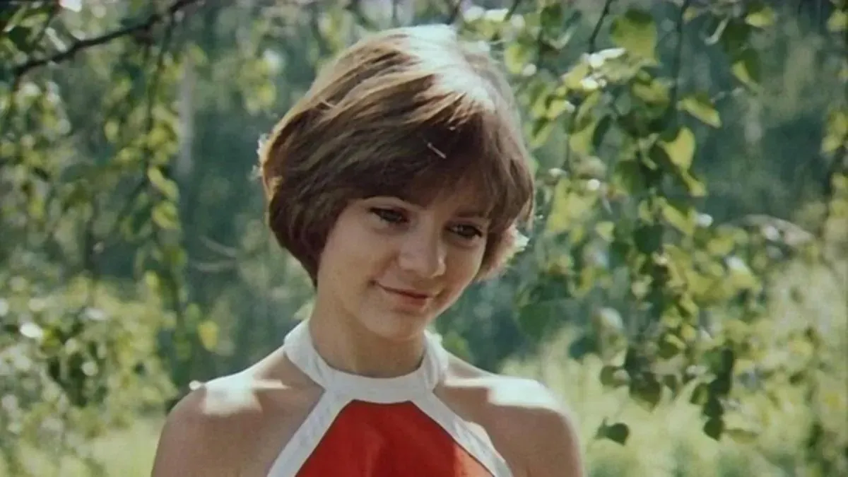 Афиша трансляции Реконструкцию съемок фильма "Гостья из будущего"