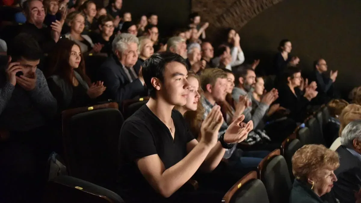 Афиша трансляции Спектакль-триллер "Танго на миллион"