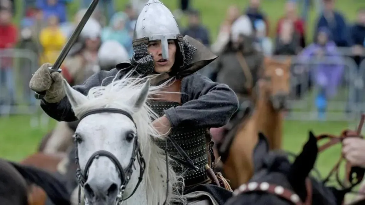 Афиша трансляции Масштабная реконструкция на фестивале "Времена и эпохи"