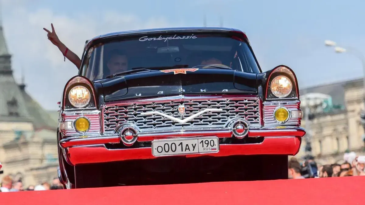 Афиша трансляции Фестиваль "Ретрорейс" на Воробьевых горах