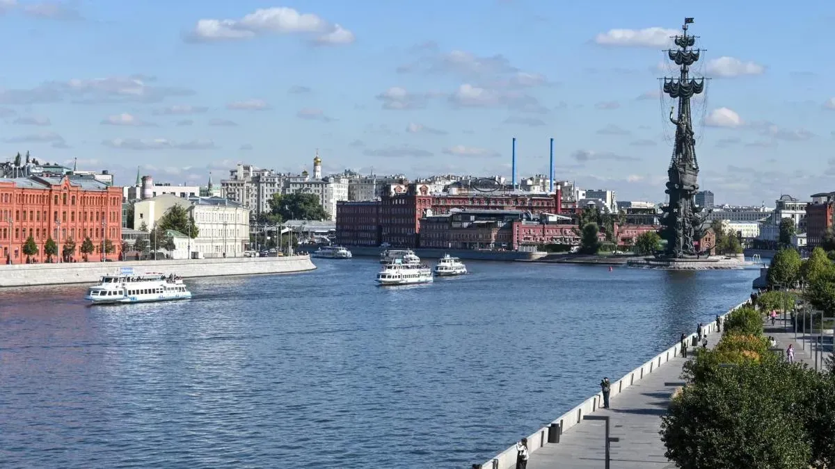 Афиша трансляции Парад судов на Москве-реке в честь Дня города