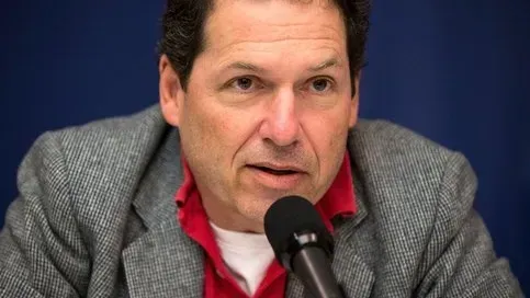 Афиша трансляции Встреча с внуком писателя Эрнеста Хемингуэя