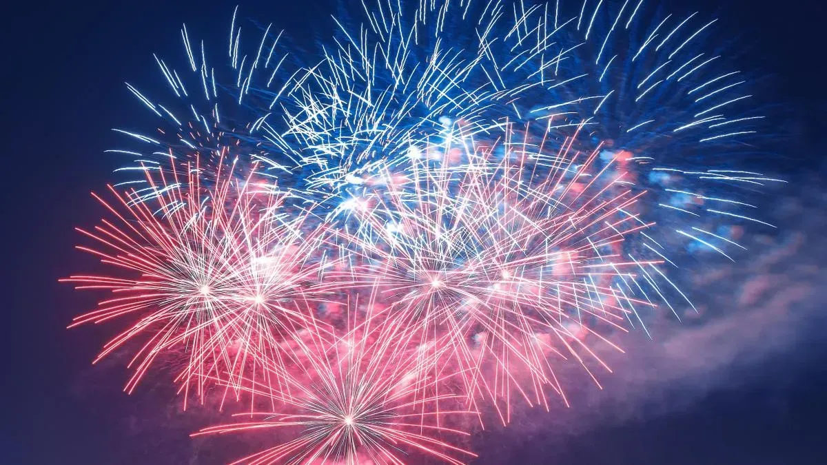 Афиша трансляции Международный фестиваль фейерверков "Ростех" над Москвой