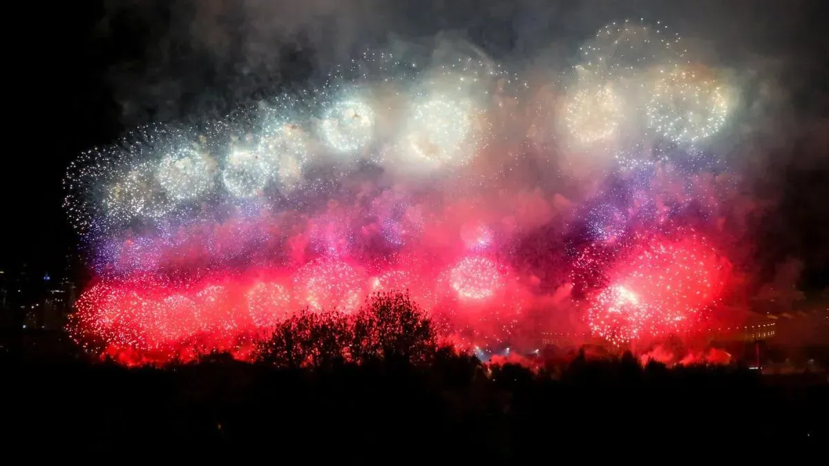Афиша трансляции Праздничный фейерверк на ВДНХ в честь Дня России