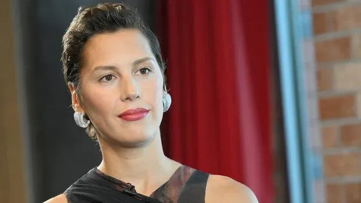 Афиша трансляции Вечерние чтения проекта "Книга в городе" с Ириной Горбачевой