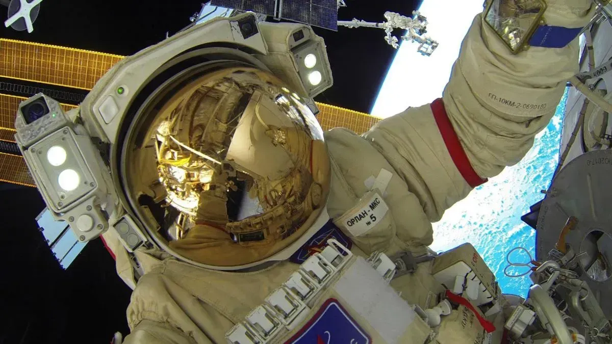 Афиша трансляции Как готовят космонавтов к невесомости