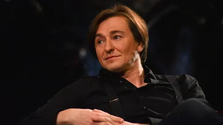 Афиша трансляции Творческая встреча с Сергеем Безруковым