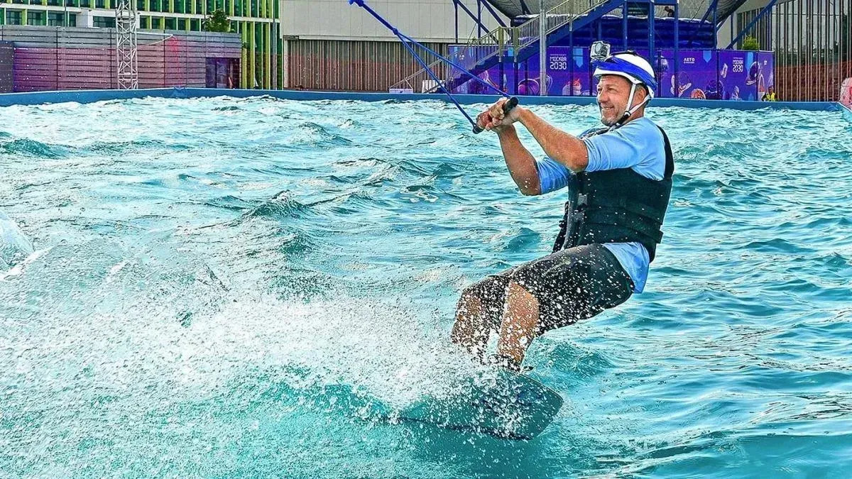 Афиша трансляции Вейкбординг в инновационном центре "Сколково"