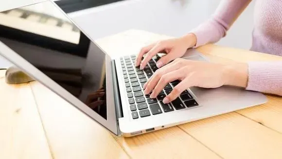 Афиша трансляции Нужны ли веб-сайты в эпоху соцсетей