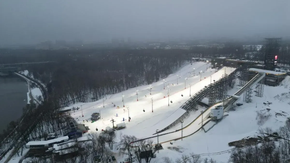 Афиша трансляции Экскурсия по горнолыжному комплексу "Воробьевы горы"