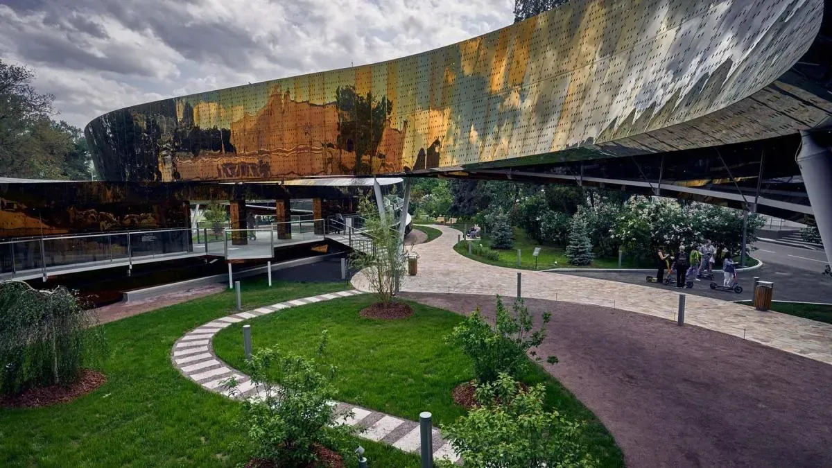 Афиша трансляции Экскурсия по ландшафтному аттракциону "Лента Мебиуса"