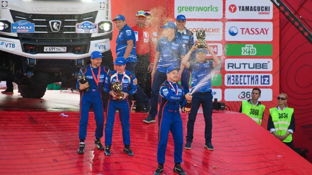 Афиша трансляции Торжественный финиш ралли "Шелковый путь"