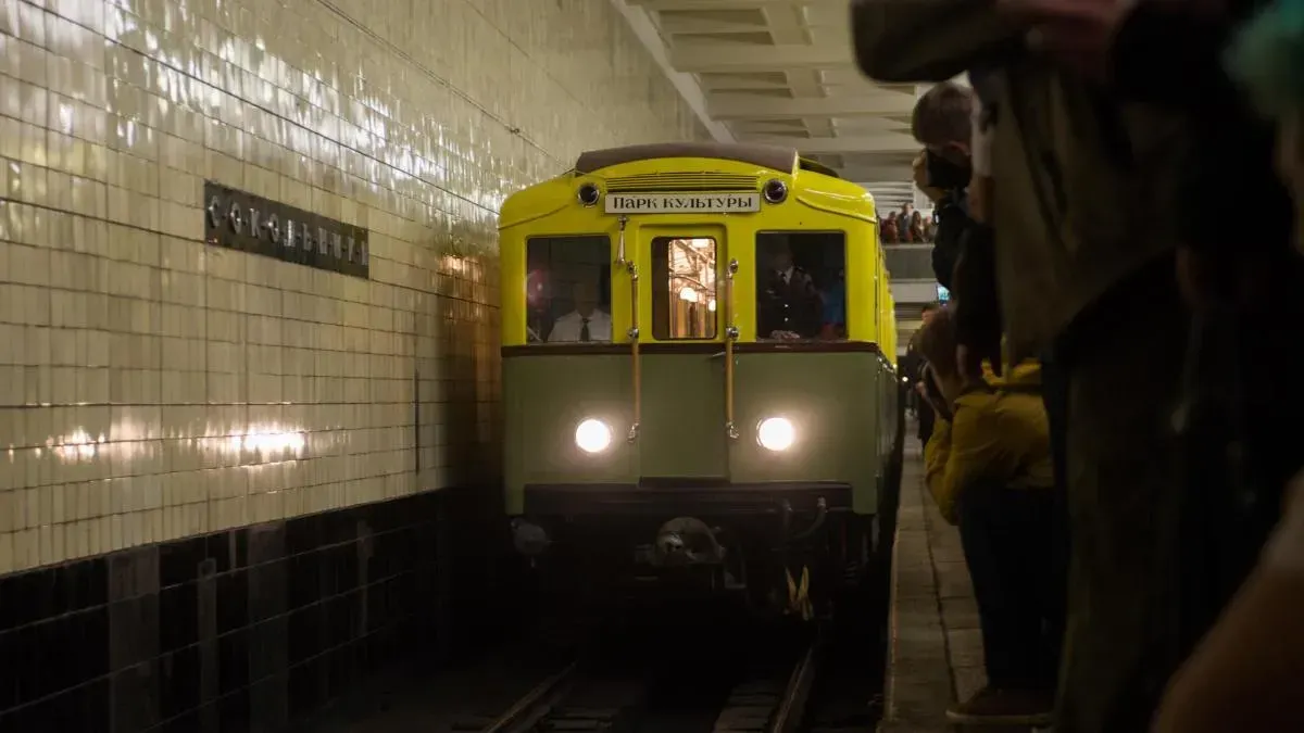 Афиша трансляции Праздничные мероприятия в честь 90-летия столичного метро