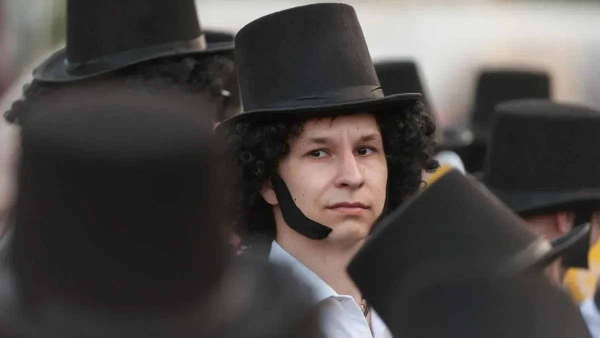 Афиша трансляции Актеры читают Пушкина в рамках акции "Ночь в музее"