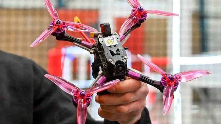 Афиша трансляции Кубок мэра Москвы по гонкам дронов