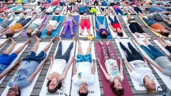 Афиша трансляции Мастер-класс по йоге для позвоночника