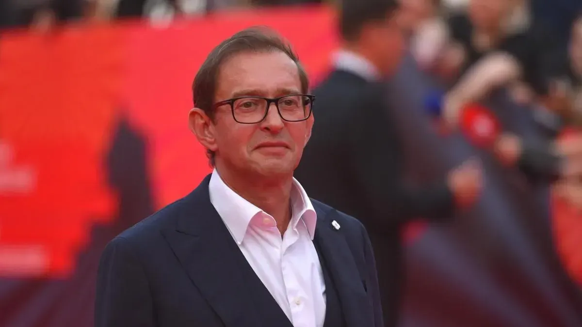 Афиша трансляции Константин Хабенский – о праздновании юбилея МХТ им Чехова