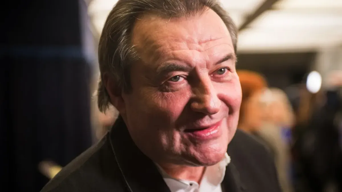 Афиша трансляции Алексей Учитель – о съемках фильма "Космос как предчувствие"