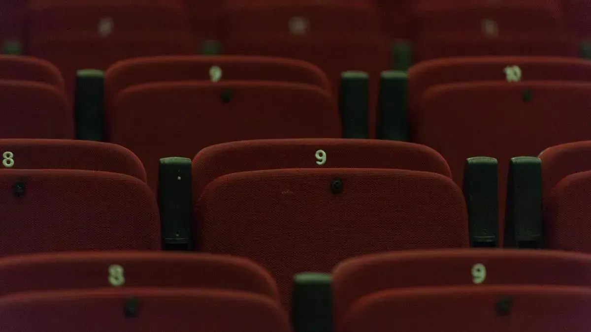 Афиша трансляции Опера Микаэла Таривердиева "Ожидание"