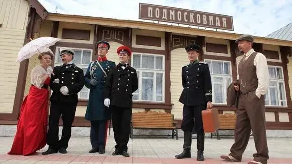 Афиша трансляции Экскурсия по паровозному депо начала XX века