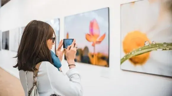 Афиша трансляции Экскурсия по выставке "Первозданная Россия"