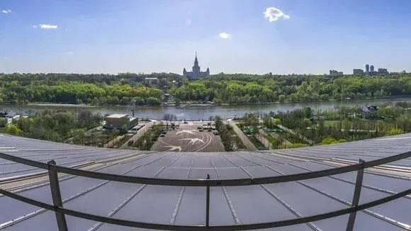 Афиша трансляции Экскурсия по крыше стадиона "Лужники"