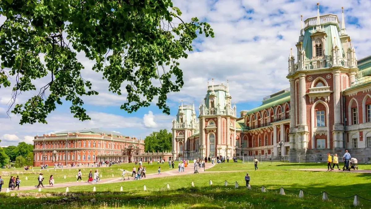 Афиша трансляции Музыкальный перформанс в музее-заповеднике "Царицыно"