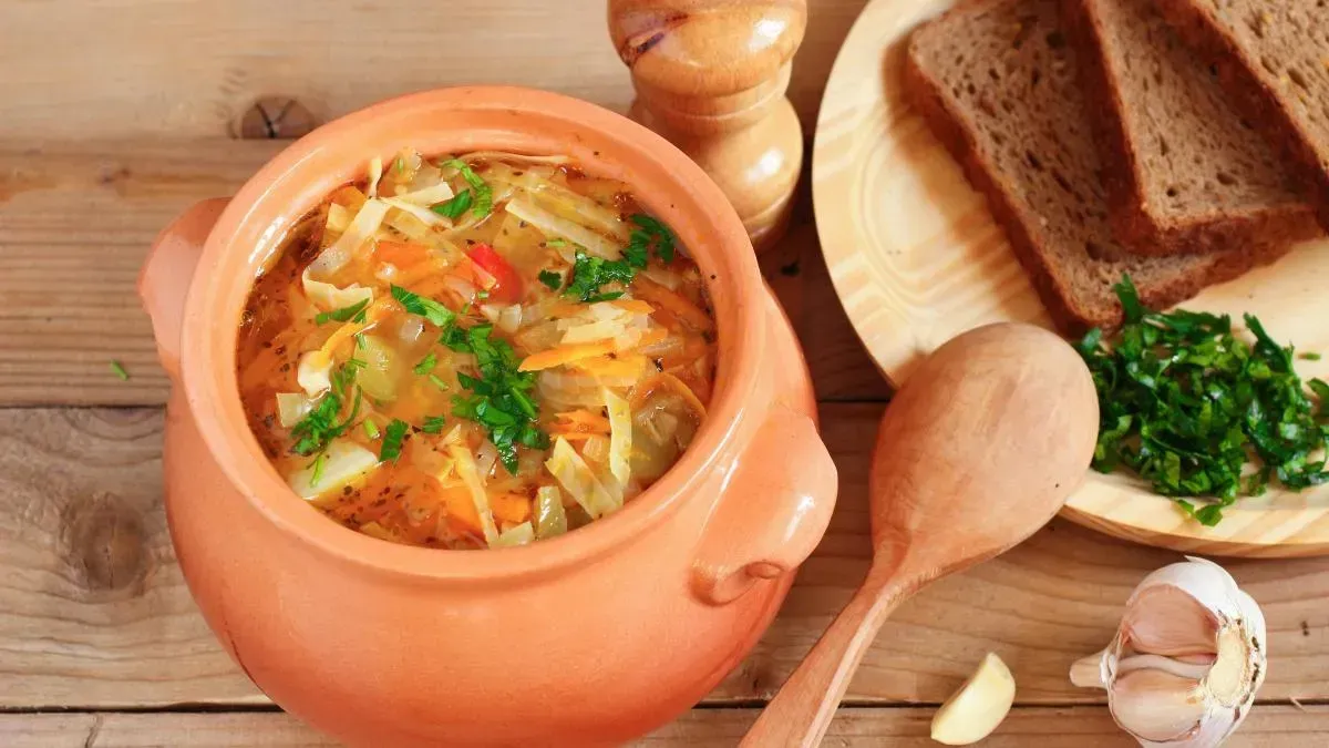 Афиша трансляции Приготовление двух тысяч литров древнерусского супа