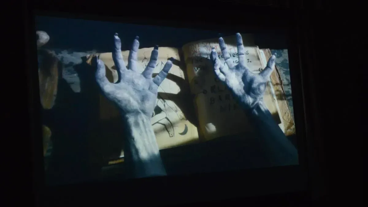 Афиша трансляции Как москвичи спасаются от невезения в пятницу 13