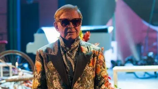 Афиша трансляции Церемония прощания с Романом Виктюком