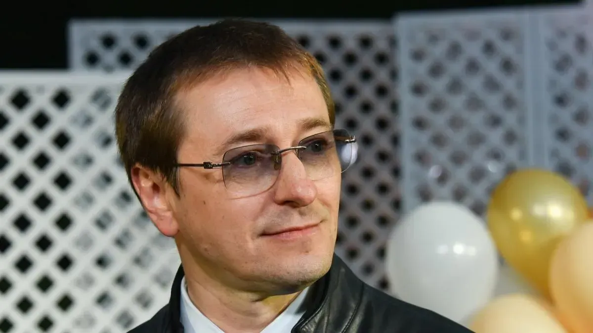 Афиша трансляции Творческая встреча с Сергеем Безруковым