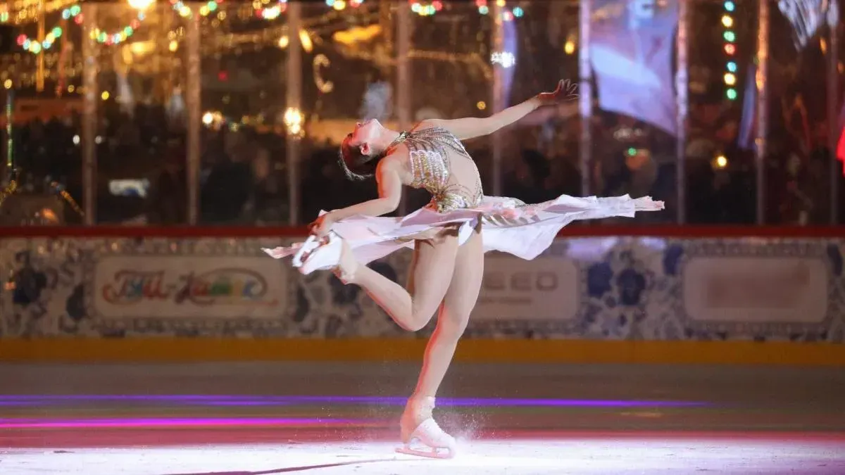 Афиша трансляции Ледовое шоу Ильи Авербуха в честь 130-летия ГУМа