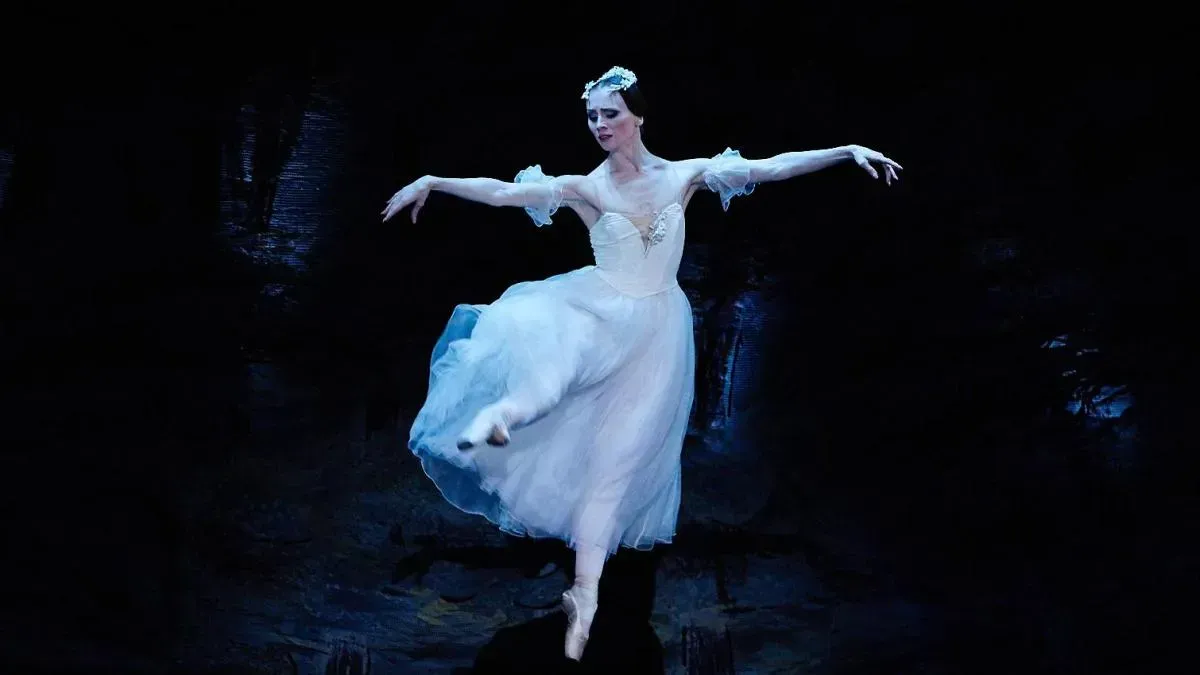 Афиша трансляции Первый в России концерт для голограммы с оркестром