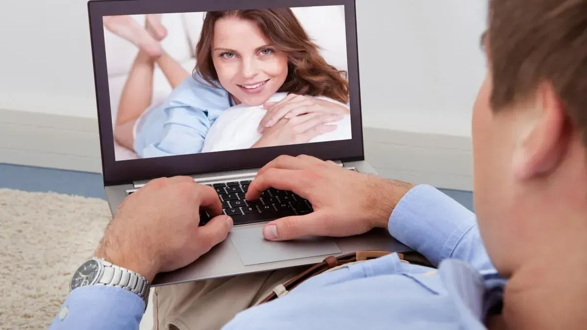 Афиша трансляции Чем мужчины отличаются от женщин в переписке