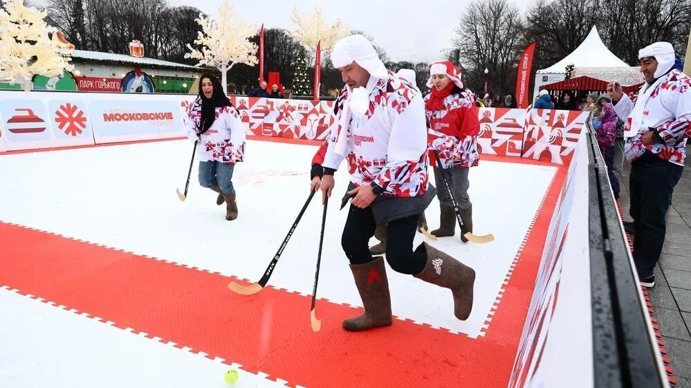 Афиша трансляции Хоккей в валенках в Парке Горького