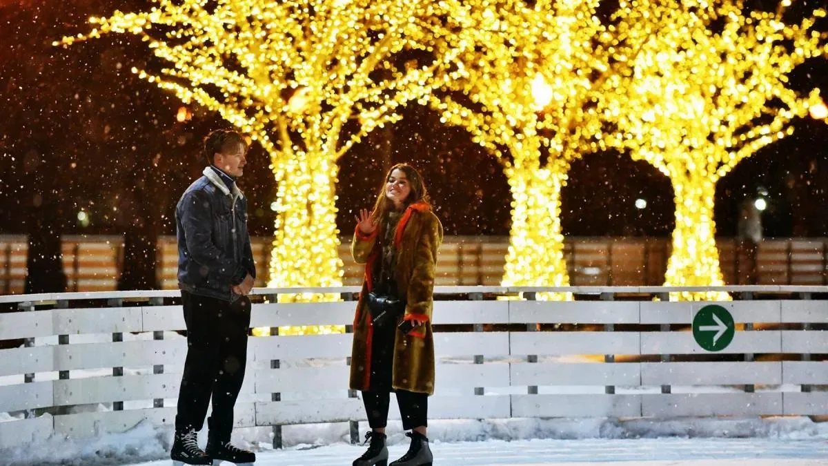 Афиша трансляции Каток в Парке Горького вновь открылся для посетителей