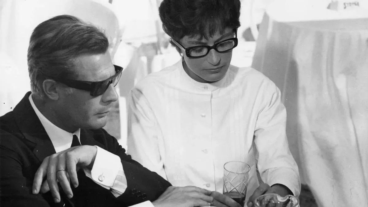 Афиша трансляции Обсуждение фильма "Восемь с половиной" с Константином Райкин